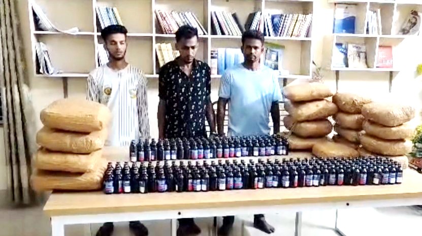 হোমনায় র‍্যাবের অভিযানে বিপুল পরিমাণ মাদকসহ আটক ৩